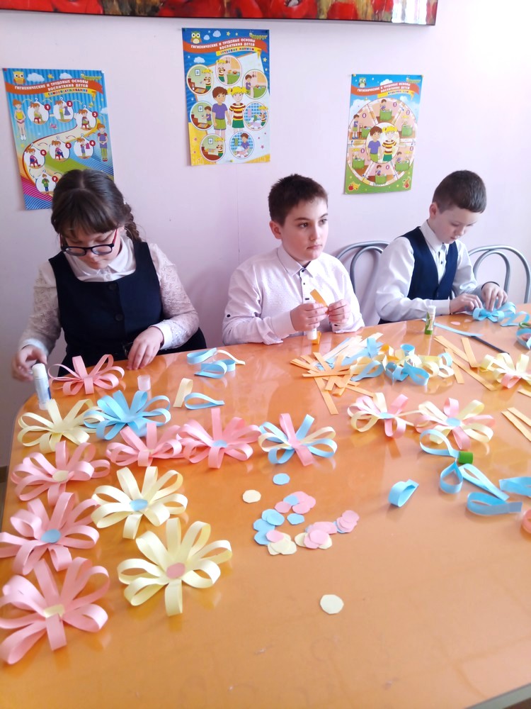 Цветы из бумаги просто и быстро» - Камчатский центр социальной помощи семьеи детям \