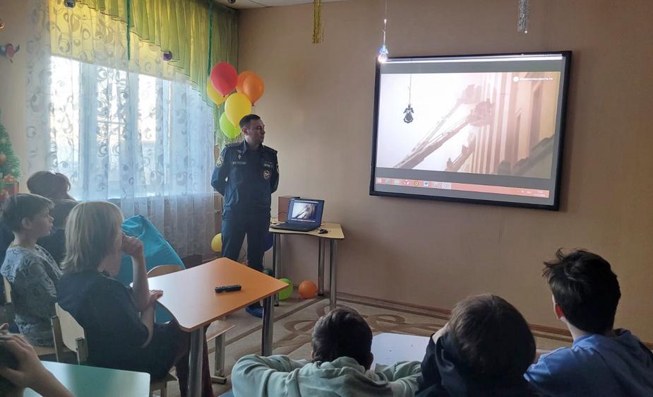 В центре «СЕМЬЯ» прошла беседа о пожарной безопасности