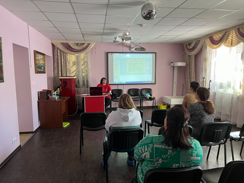 Специалист центра рассказала родителям, как преодолеть речевые нарушения у детей