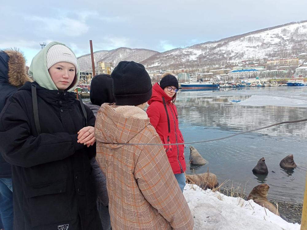 Воспитанники стационарного отделения для несовершеннолетних погостили у сивучей