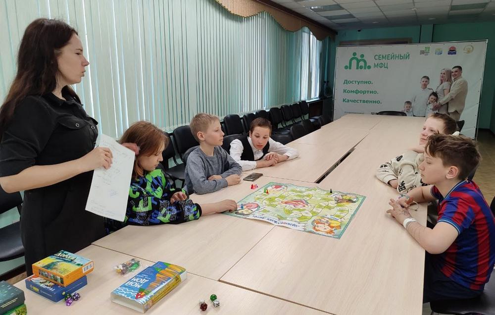 Подопечные СМФЦ сыграли в «Ценноважное дитя»