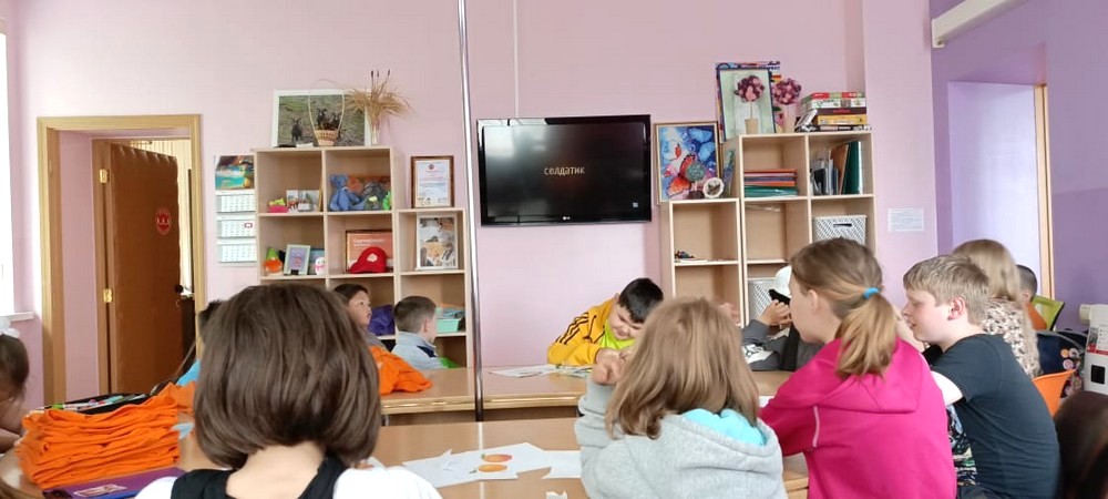 Лагерная смена продолжается