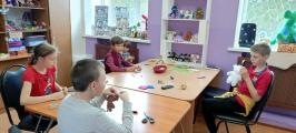 В дизайн-студии "Юный модельер" прошли творческие занятия для детей
