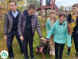Ребята из групп дневного пребывания совершили экскурсию в кинологическую службу МВД