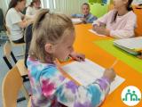 "Перекресток" новых возможностей: дети продолжают занятия в отделении "Семейный многофункциональный центр"
