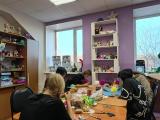 Ребята из подросткового пространства "Портал" создали уникальные подарки ко Дню матери