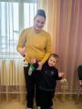 В родительском клубе "Вдохновение" состоялся семейный мастер-класс по изготовлению ёлочных игрушек