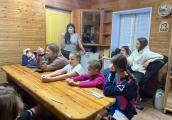 Психологическая подготовка юных спортсменов: педагог-психолог Центра "СЕМЬЯ" провела тренинг для ЖФК "Камчадалочка"