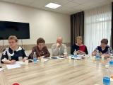 Круглый стол по вопросам помощи семьям участников СВО состоялся в камчатском филиале фонда "Защитники Отечества"