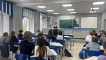 На протяжении месяца педагоги Центра "СЕМЬЯ" рассказывали камчатским школьникам о Детском телефоне доверия