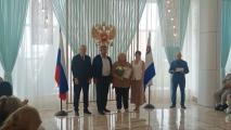 На Камчатке супружеские пары наградили за любовь и верность