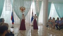 На Камчатке супружеские пары наградили за любовь и верность