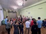 Специалисты Центра "СЕМЬЯ" и волонтеры подарили праздник детям
