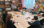 В Семейном МФЦ состоялась встреча детско-родительского клуба "Счастье в дом"