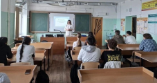 Педагог-психолог и социальный педагог провели тренинг для школьников
